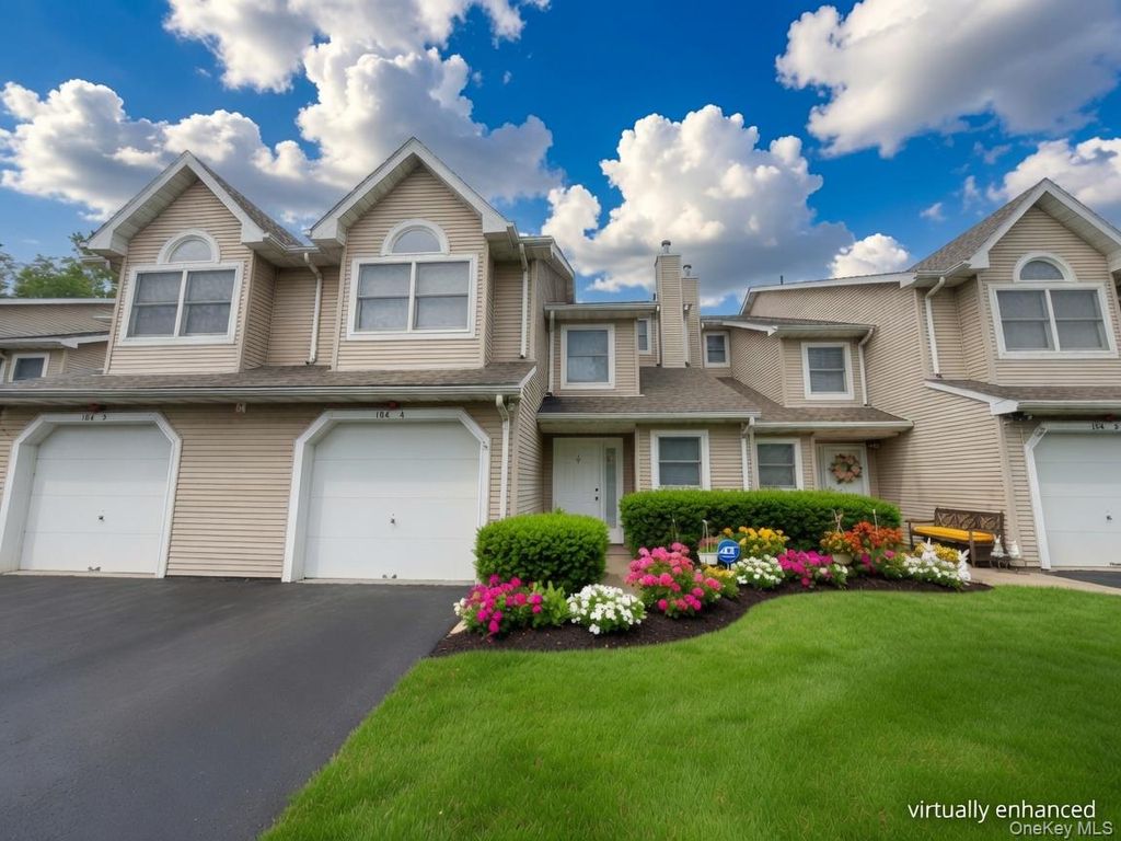 Photo of 184 N Route 303 #4, Congers, NY 10920 (MLS # 1019378)