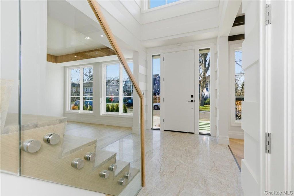 Photo of 136 Park Street, Woodmere, NY 11598 (MLS # 988093)