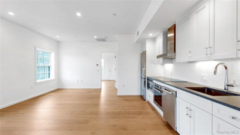 Apartment For Rent - 16 Main St #5A<br/> Westchester County, Port Chester, NY 10573