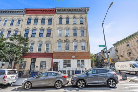 657 Knickerbocker Avenue Brooklyn NY 11221