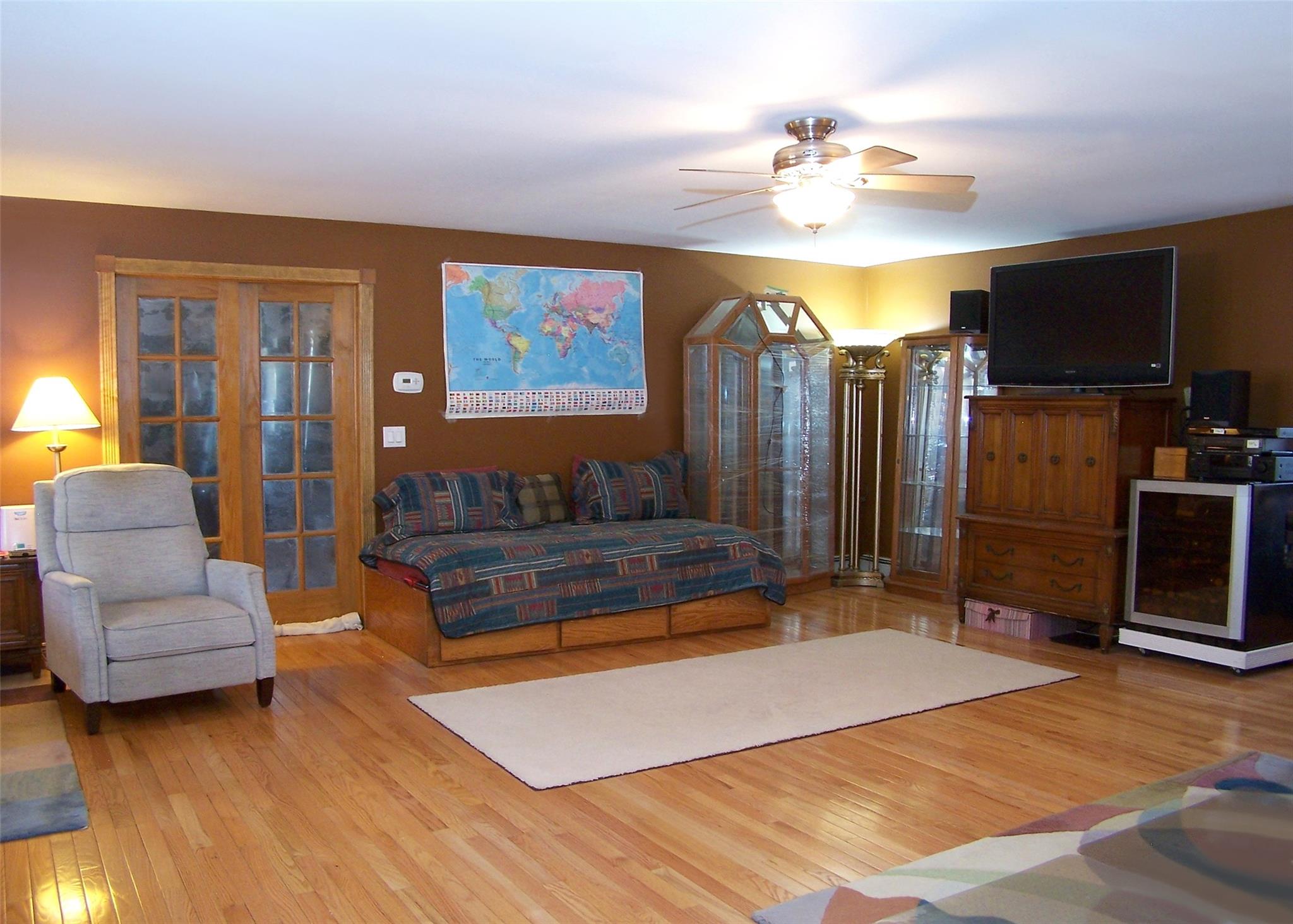 219 Hampton Avenue, Mastic, New York image 11