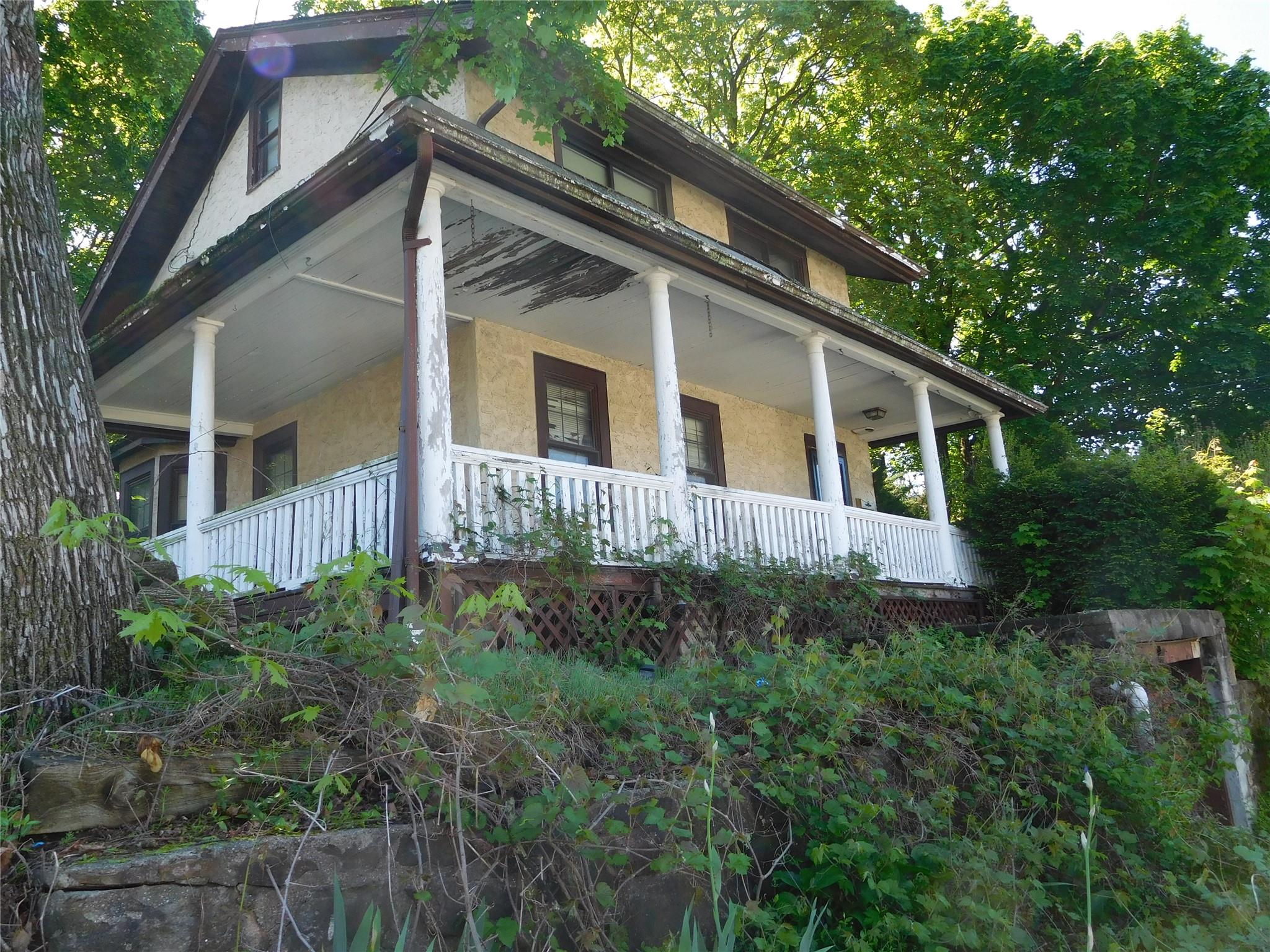 54 S Stone Avenue, Elmsford, New York image 2