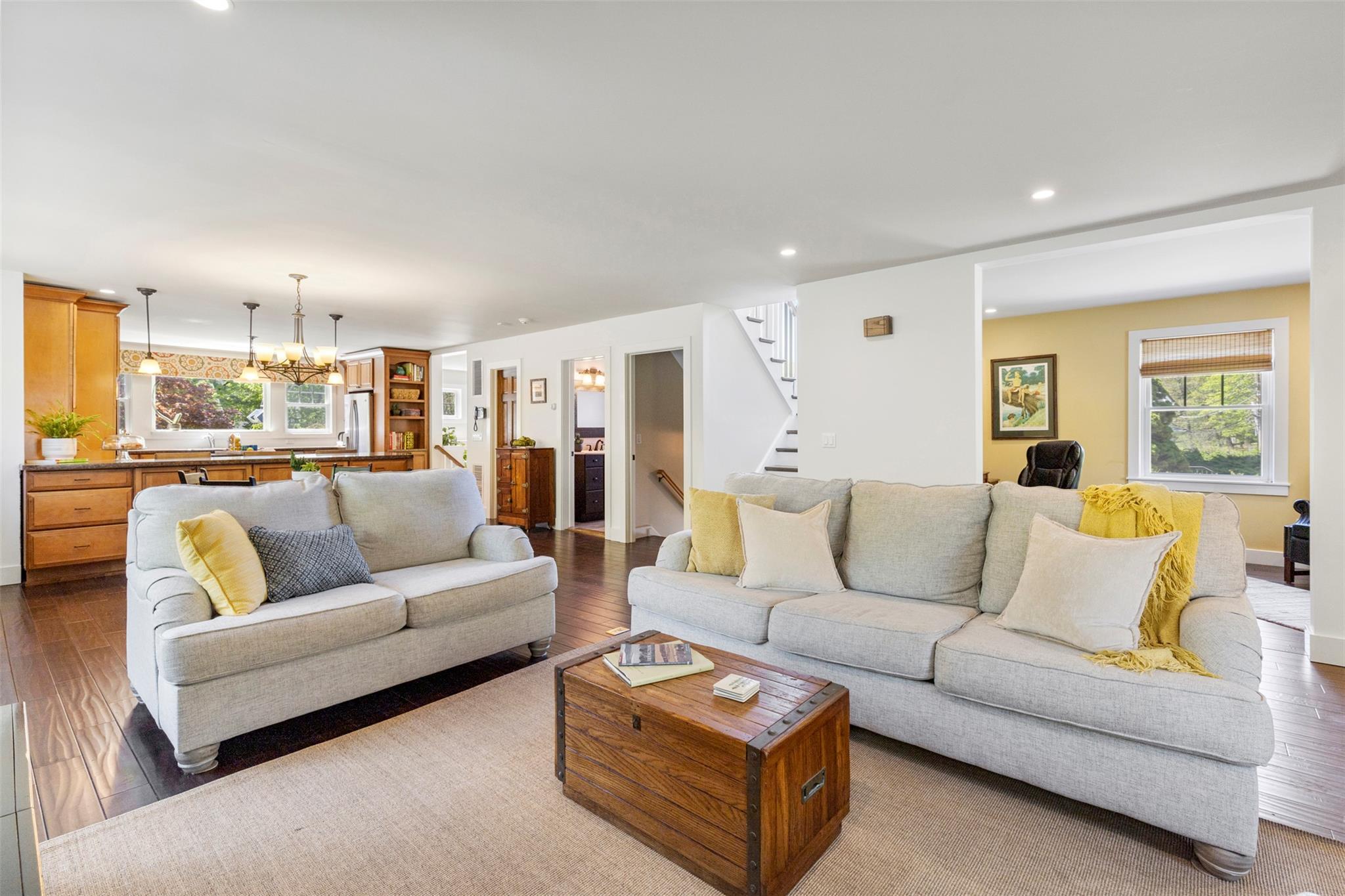 78 E Sunnyside Lane, Irvington, New York image 4