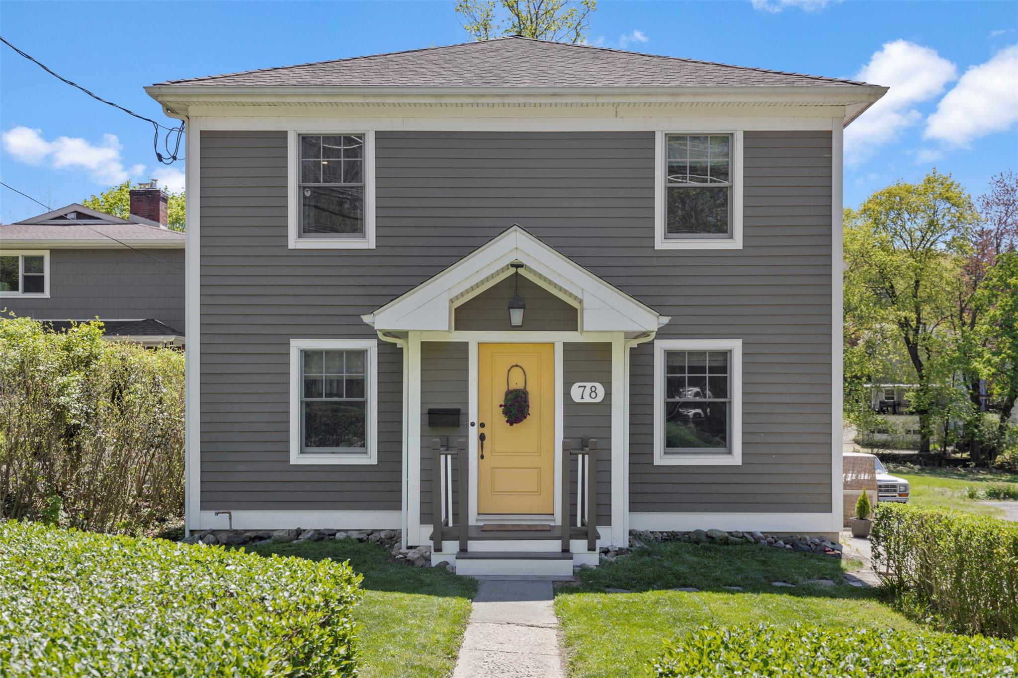 E Sunnyside Lane, Irvington, New York - 3 Bedrooms  
3 Bathrooms  
7 Rooms - 