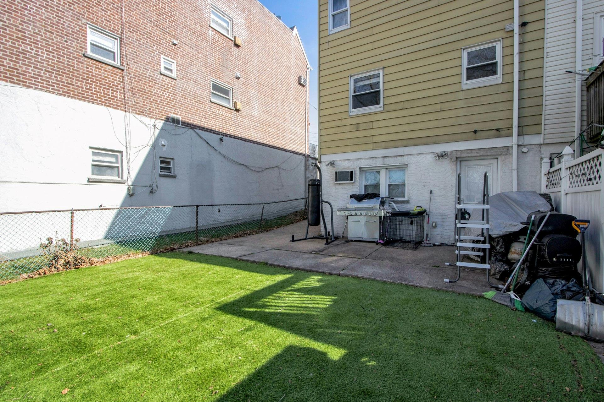 837 Swinton Avenue, Bronx, New York image 24