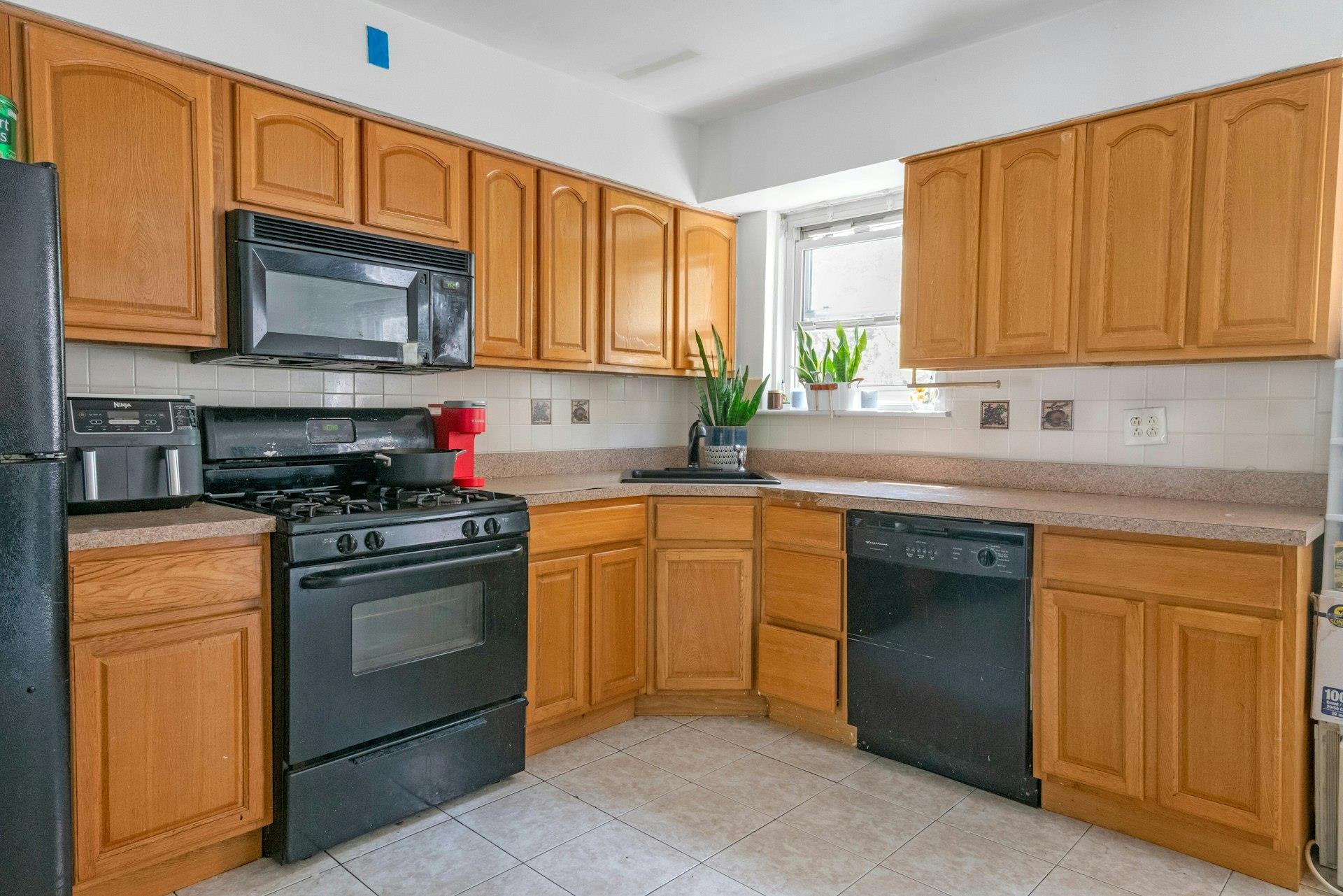 837 Swinton Avenue, Bronx, New York image 4