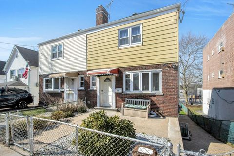 837 Swinton Avenue Bronx NY 10465