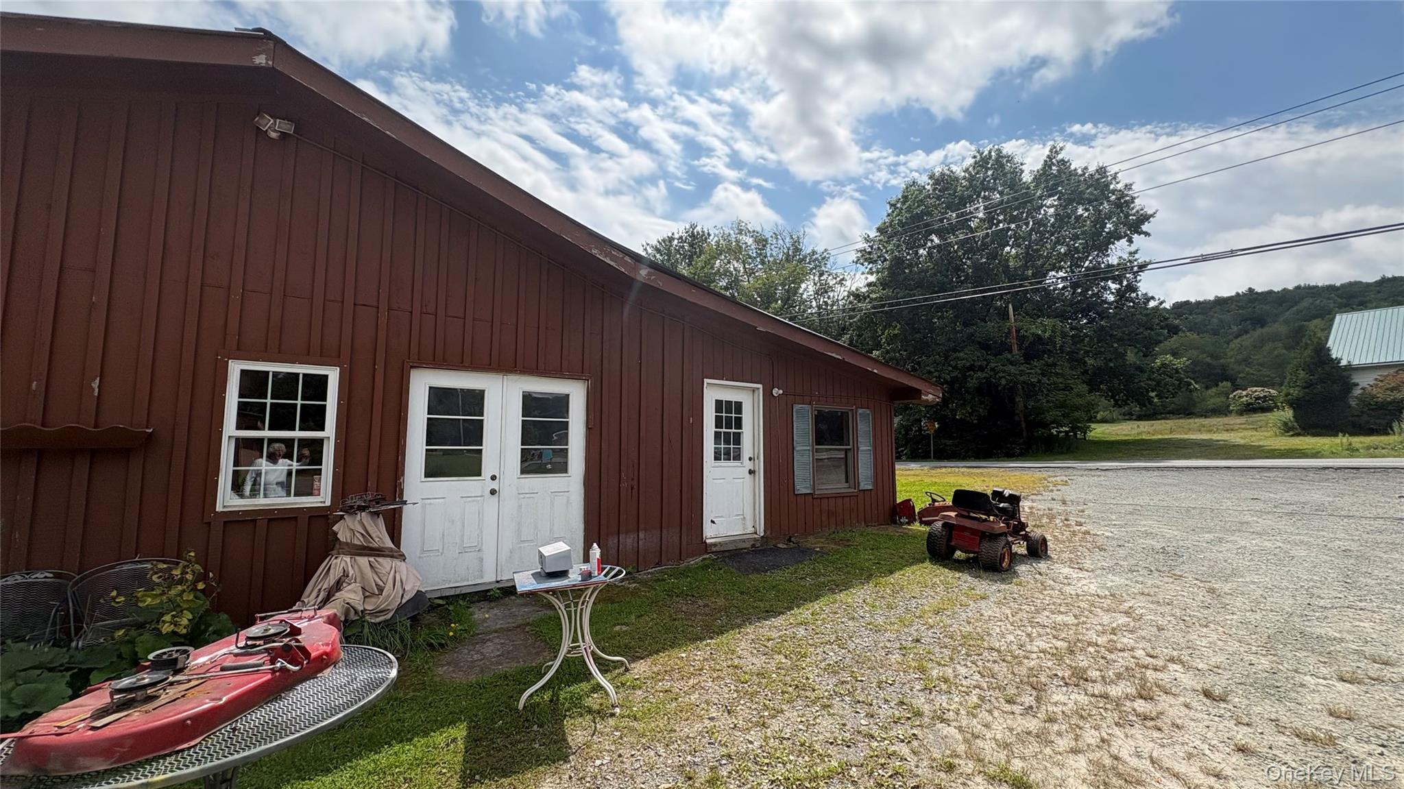 290 Jeffersonville North Branch Road