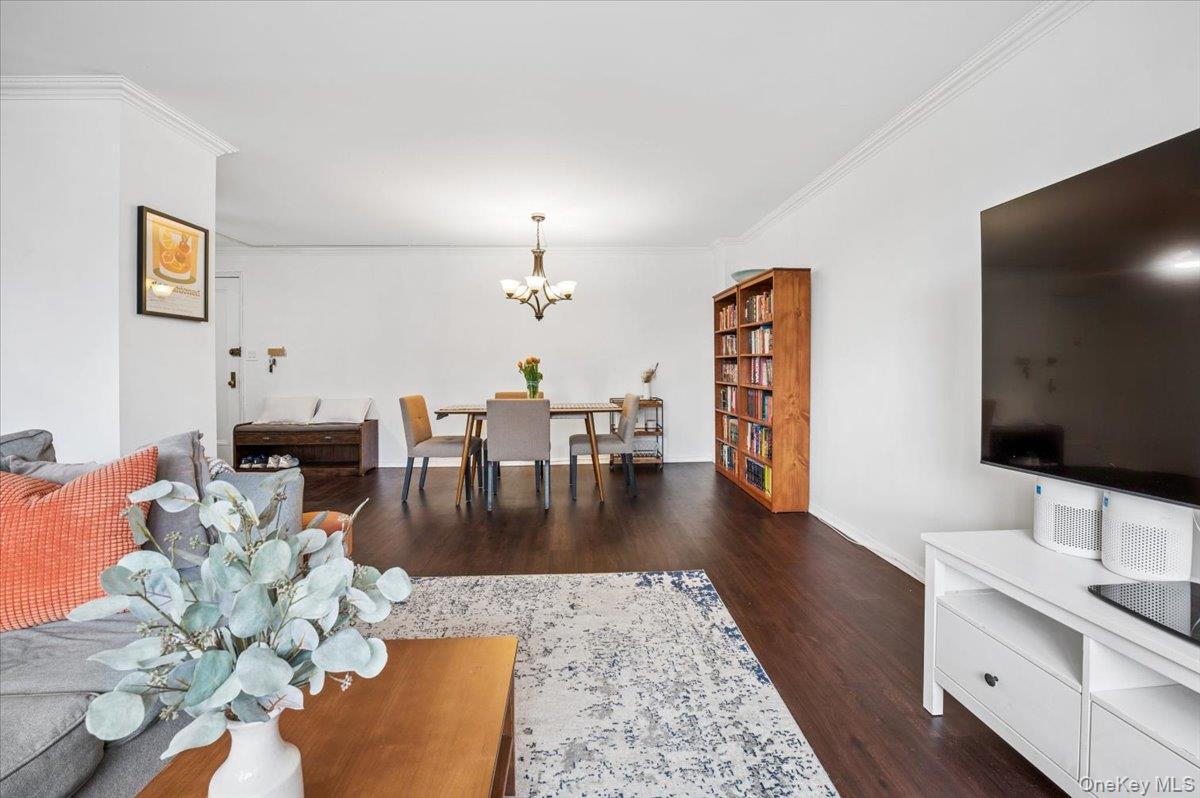 3135 Johnson Avenue 7F