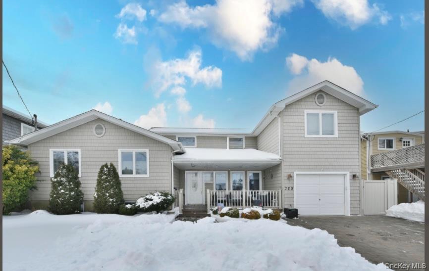 320 Roosevelt Avenue