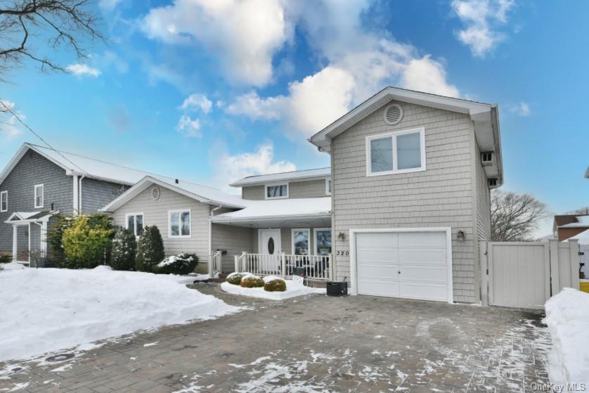 320 Roosevelt Avenue