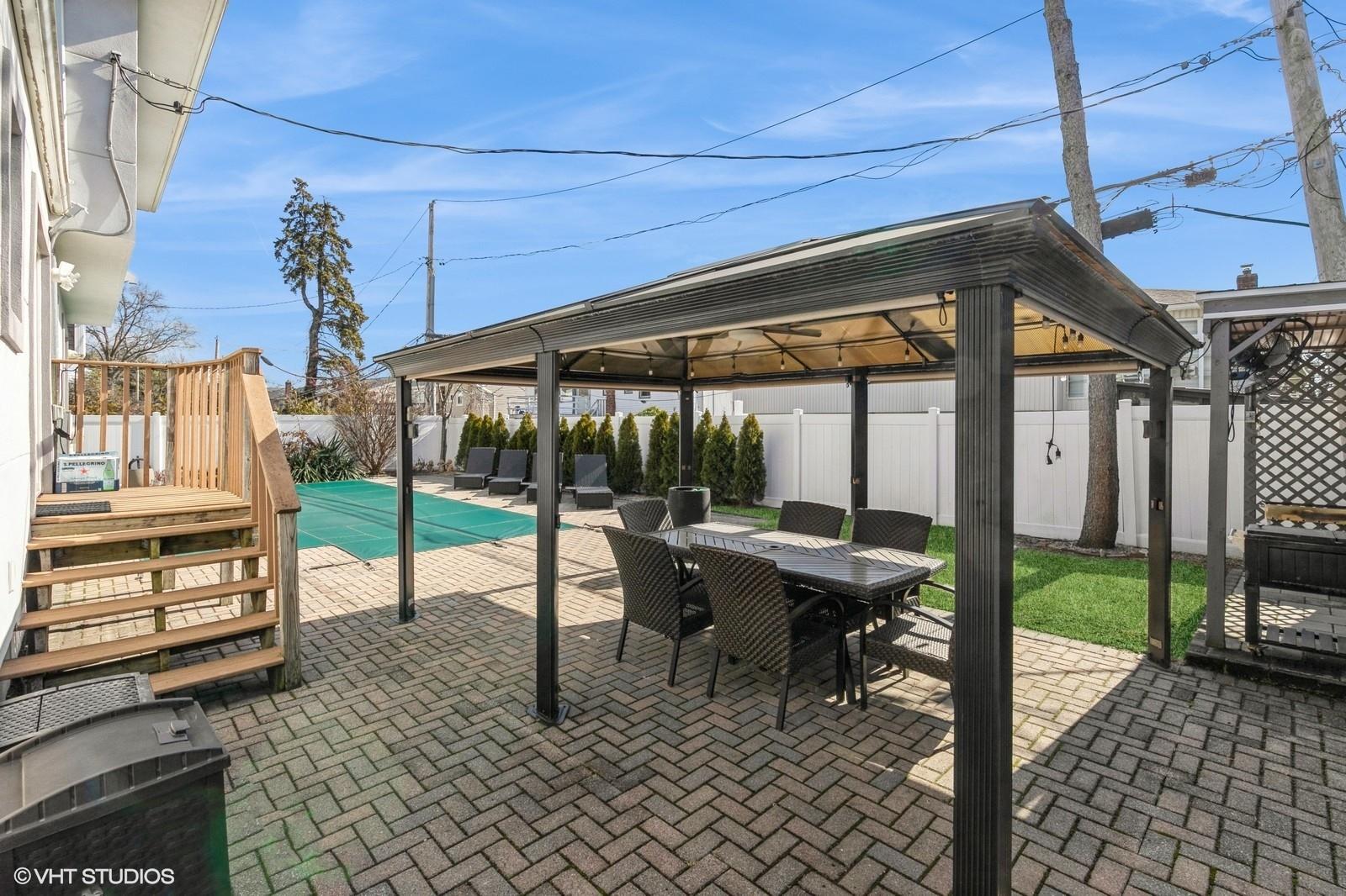 700 Sherwood Street, North Woodmere, New York image 36
