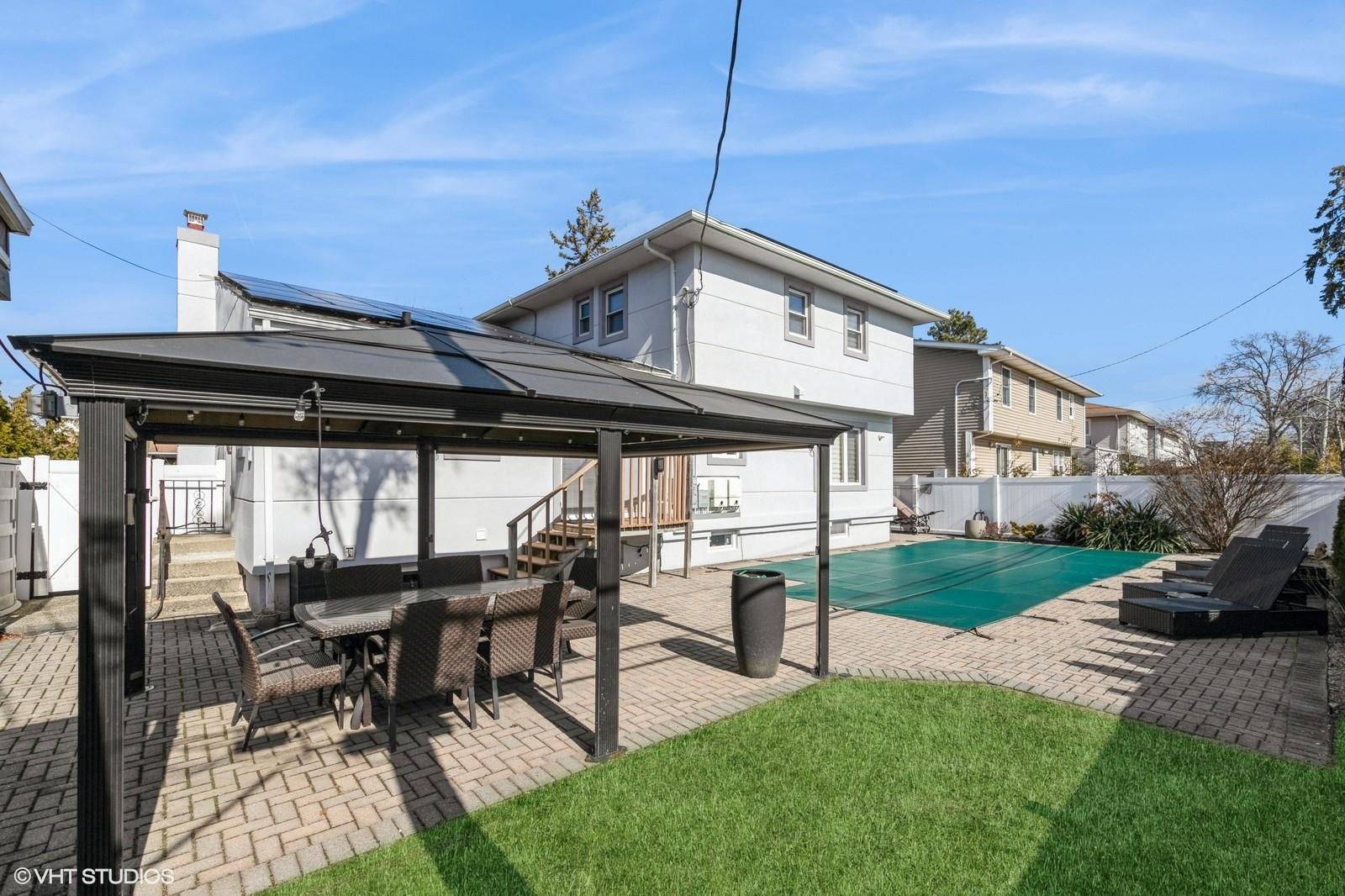 700 Sherwood Street, North Woodmere, New York image 34