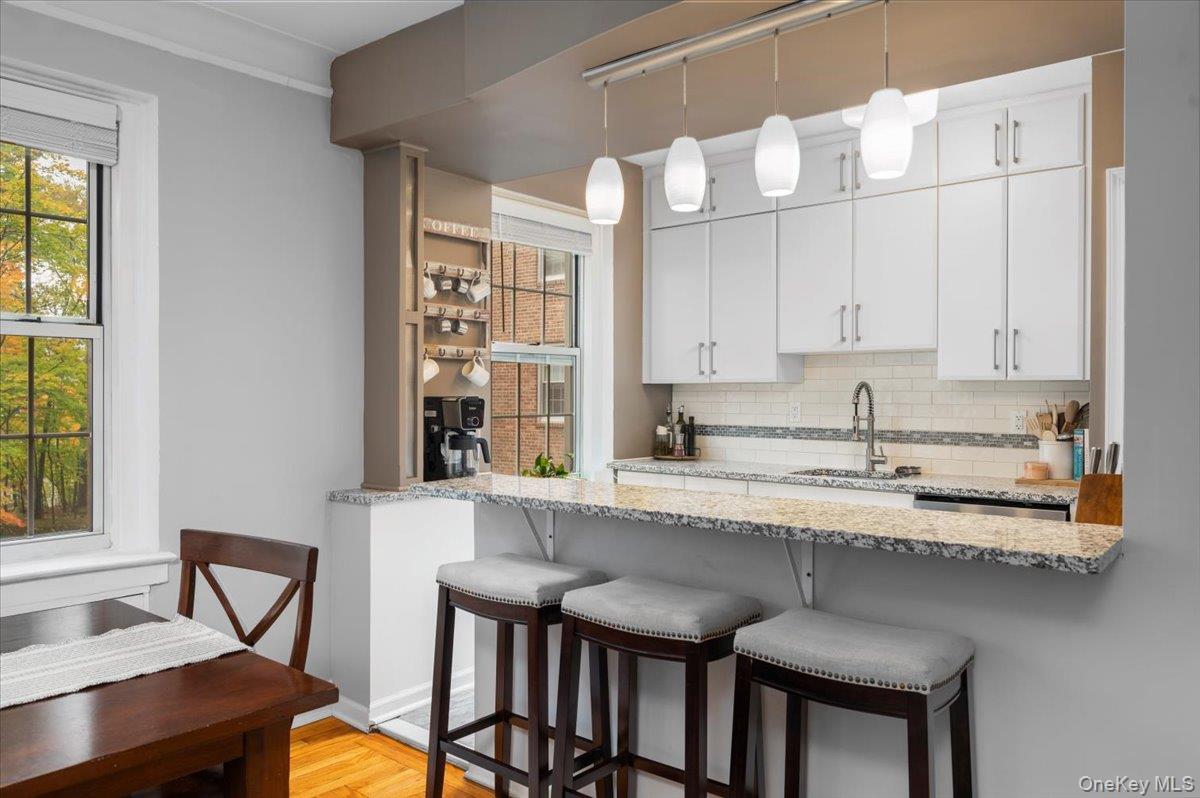 21 N Chatsworth Avenue 4F