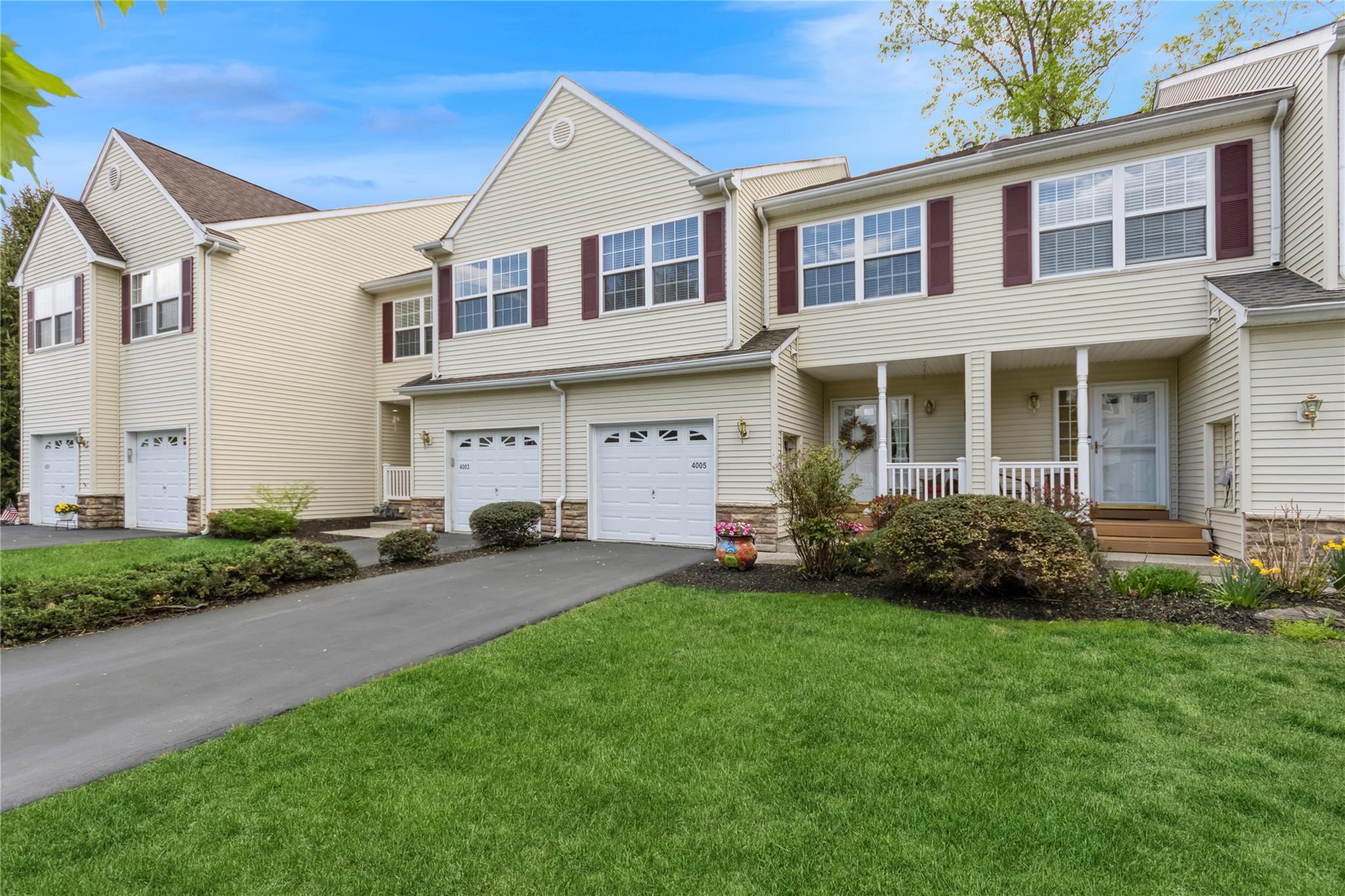 4005 Ridgecrest Drive, Wappingers Falls, New York image 1
