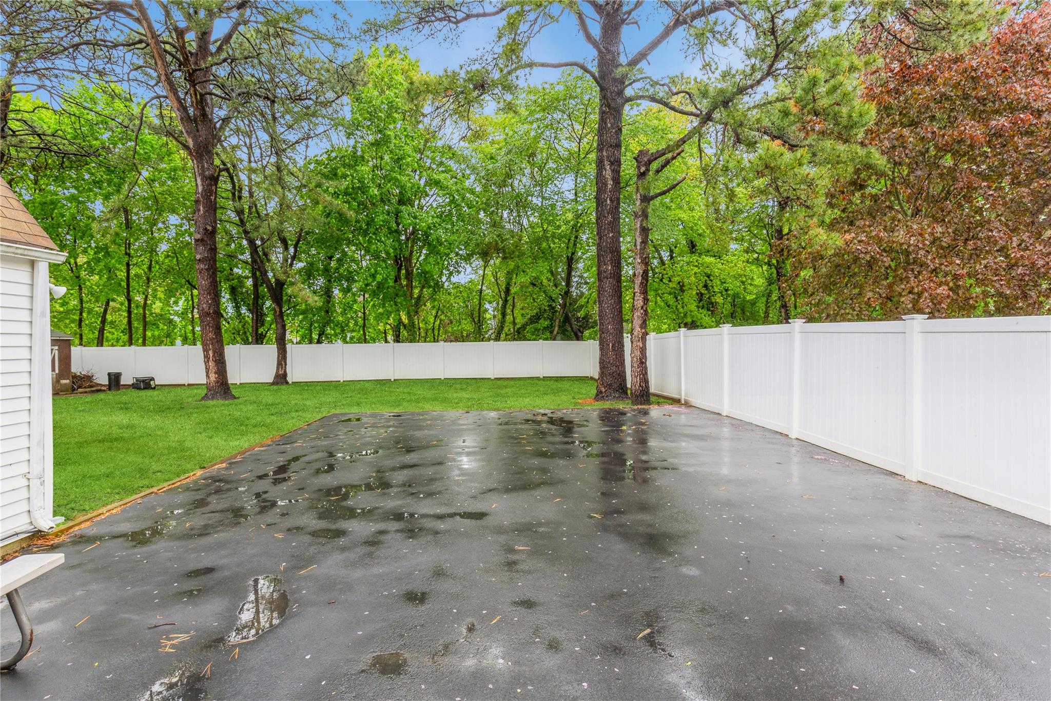 291 Southaven Avenue, Medford, New York image 9