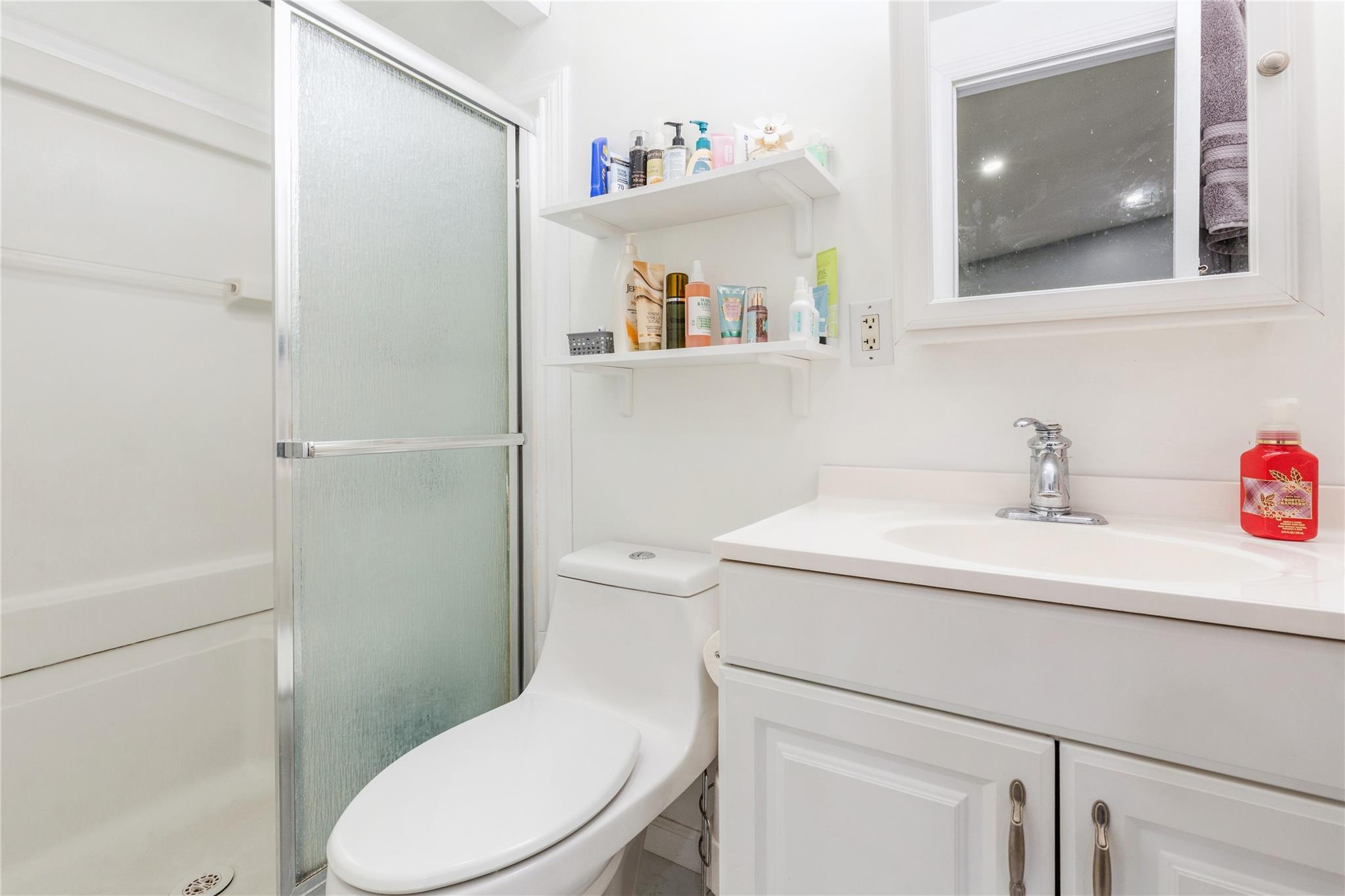 291 Southaven Avenue, Medford, New York image 38