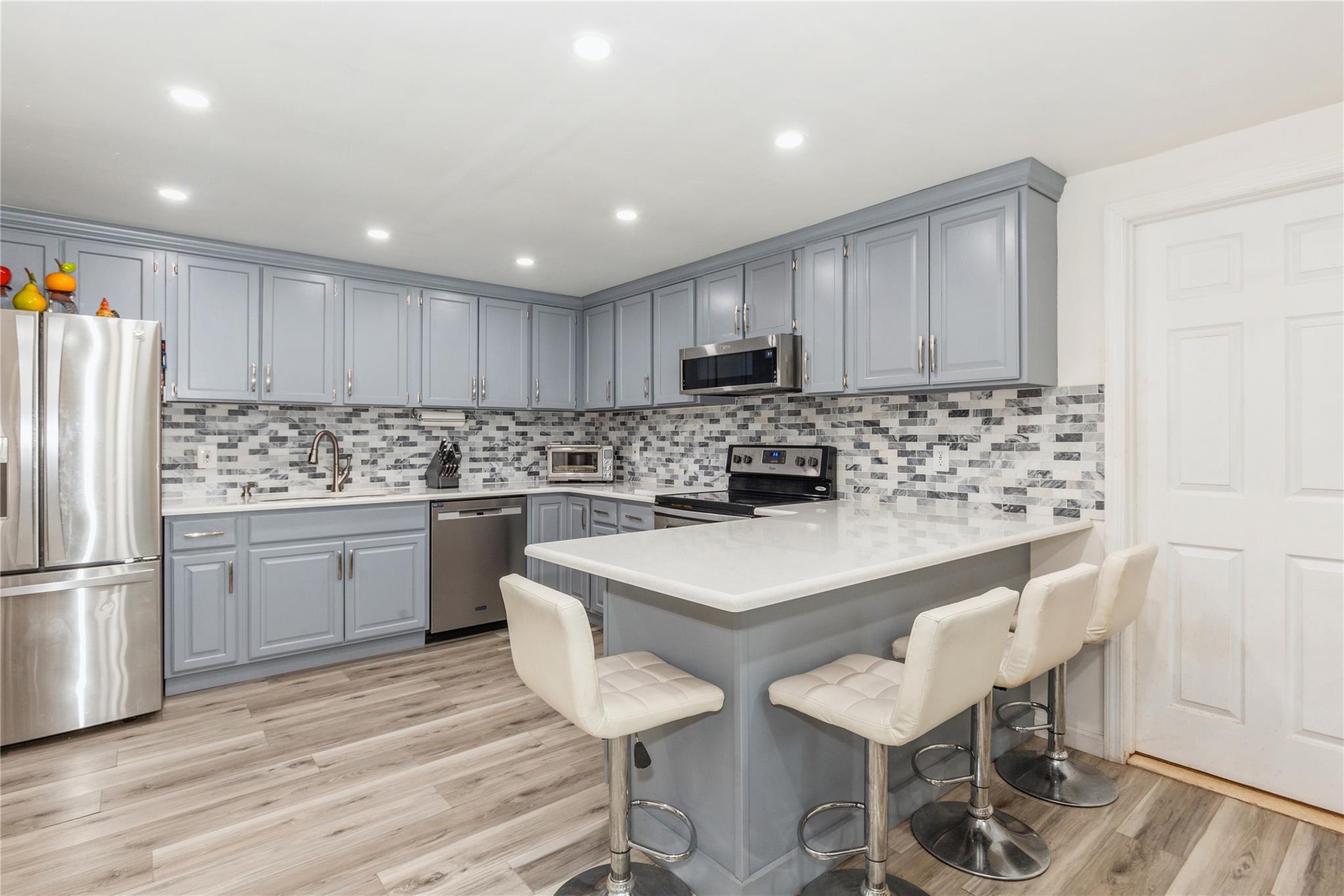 291 Southaven Avenue, Medford, New York image 26