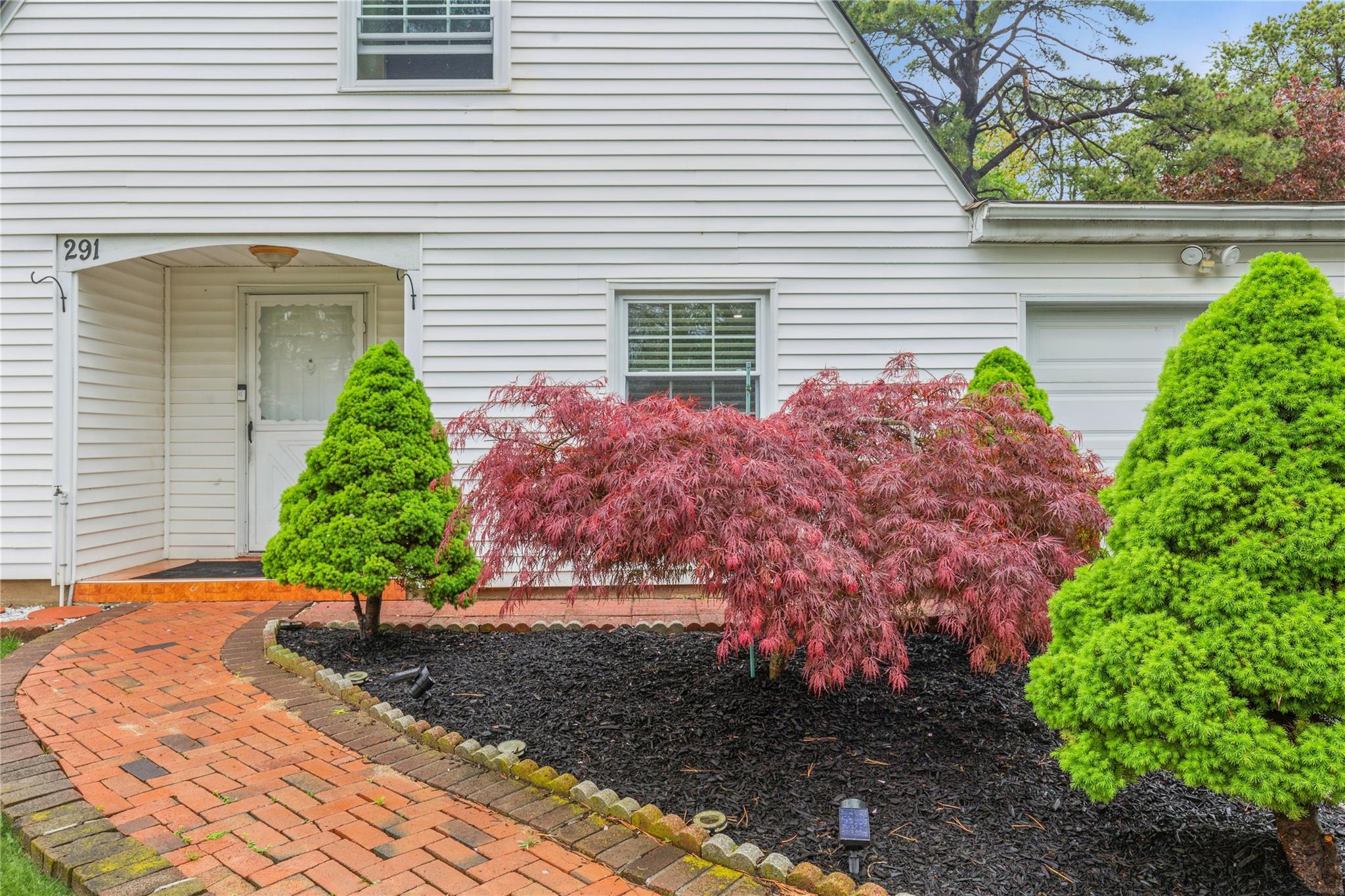 291 Southaven Avenue, Medford, New York image 6