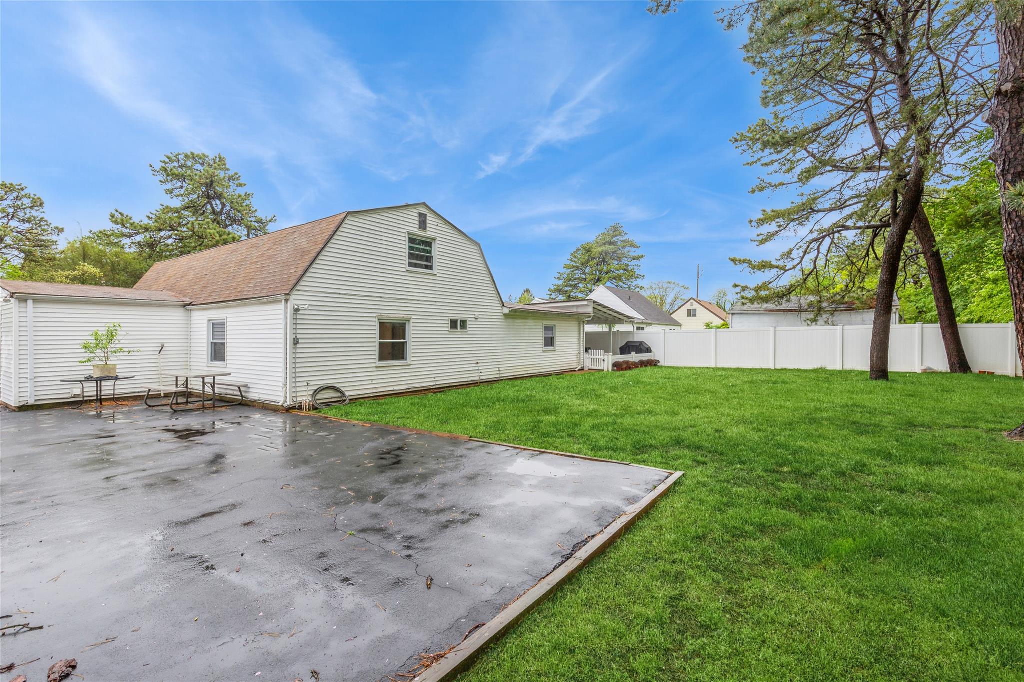 291 Southaven Avenue, Medford, New York image 12