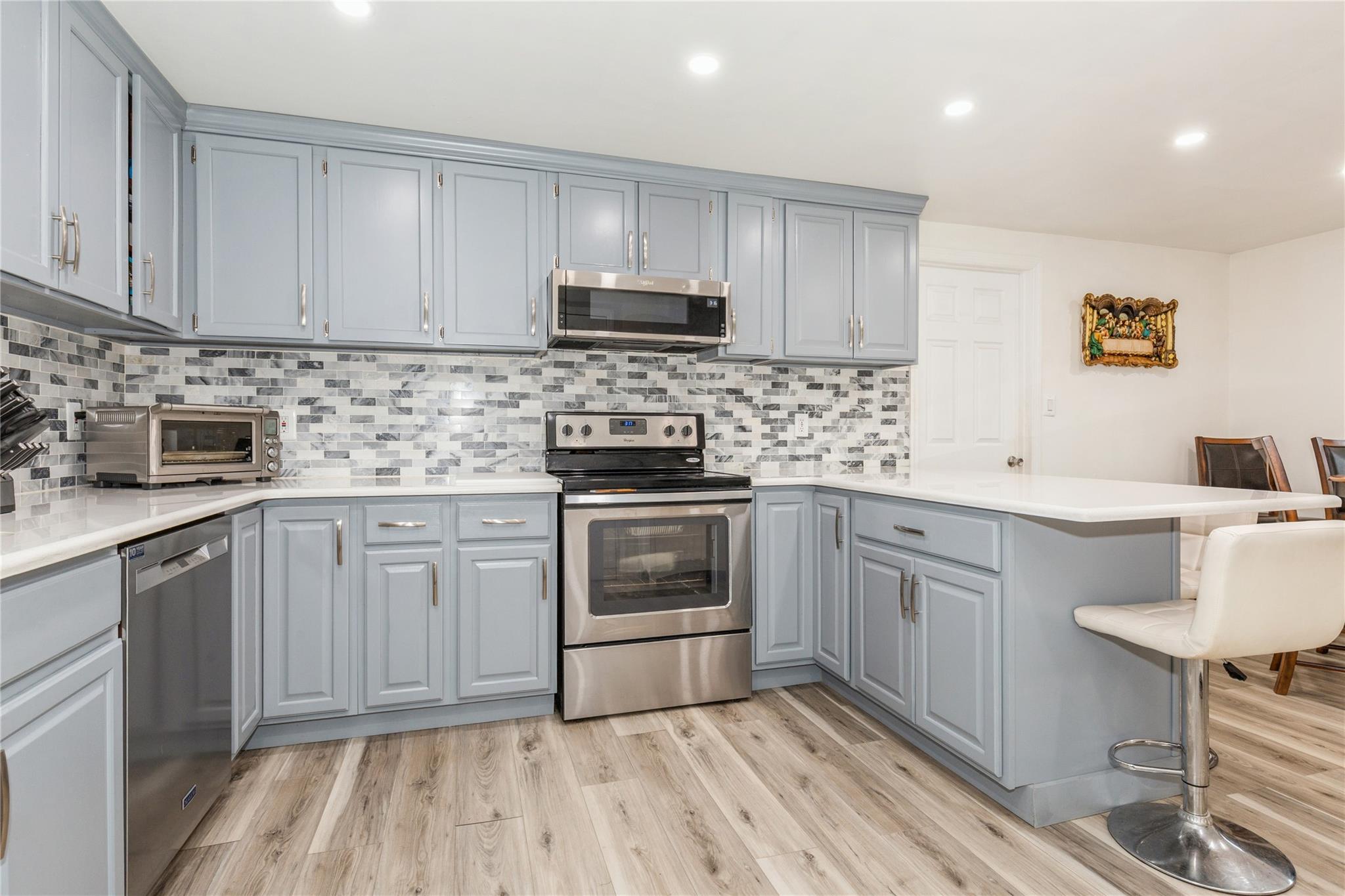 291 Southaven Avenue, Medford, New York image 29