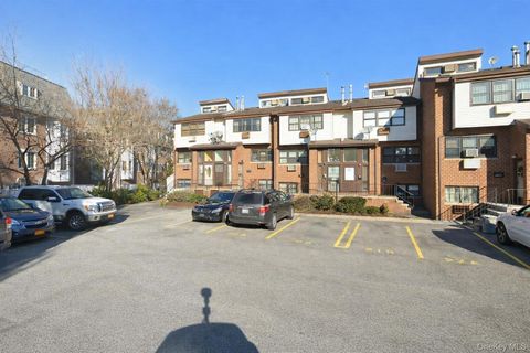 Homes For Sale - 120-11 Cove Court #89<br/> College Point, NY 11356