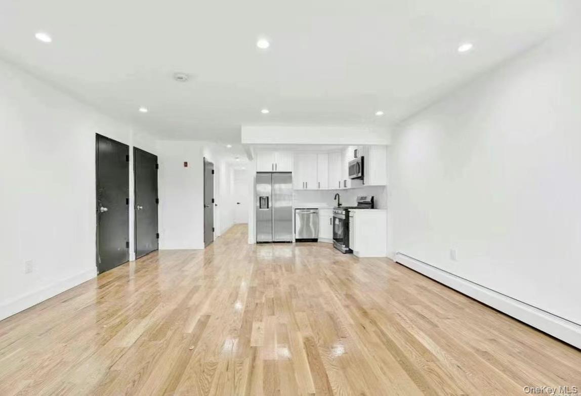 72-31 Hillmeyer Avenue