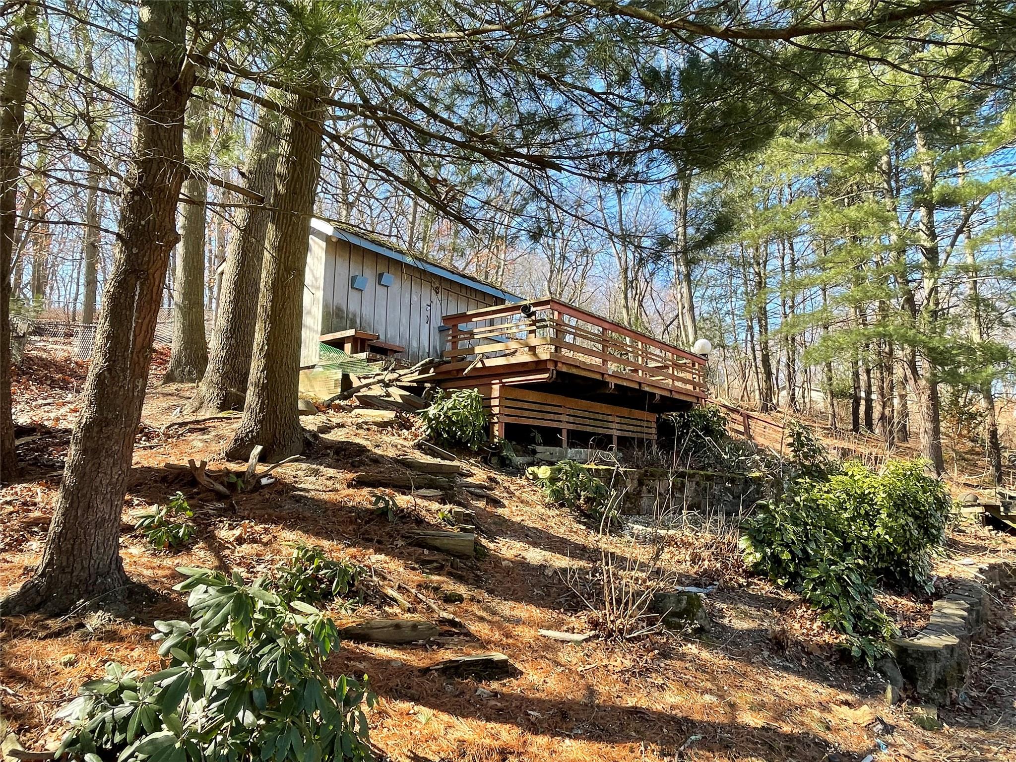 2 Faith Court, Dix Hills, New York image 43