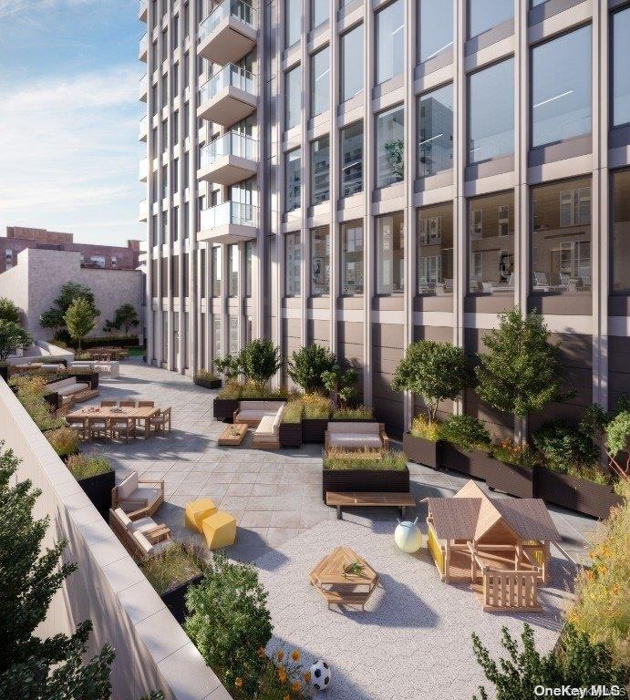 136-18 Maple Avenue 20D