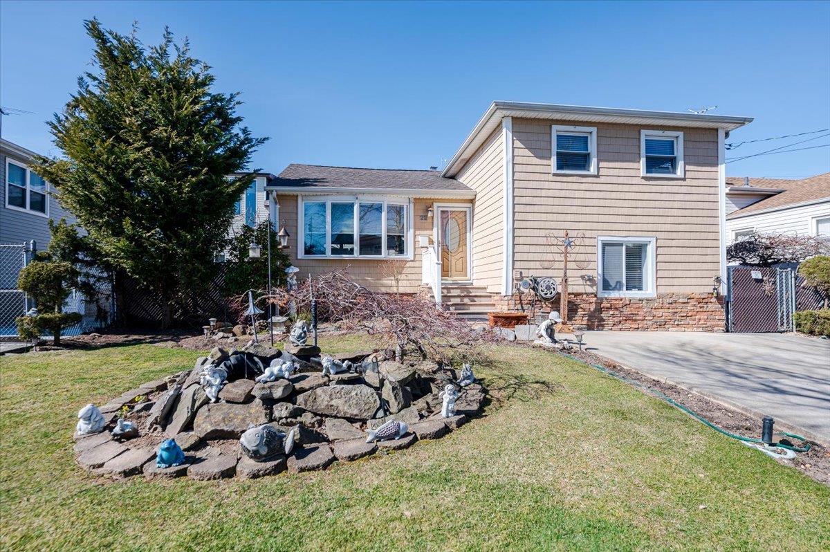22 Cheshire Road, Inwood, New York image 1