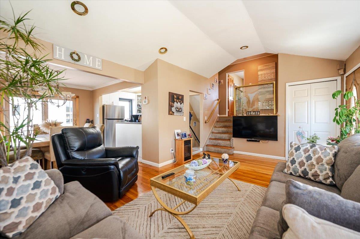 22 Cheshire Road, Inwood, New York image 3