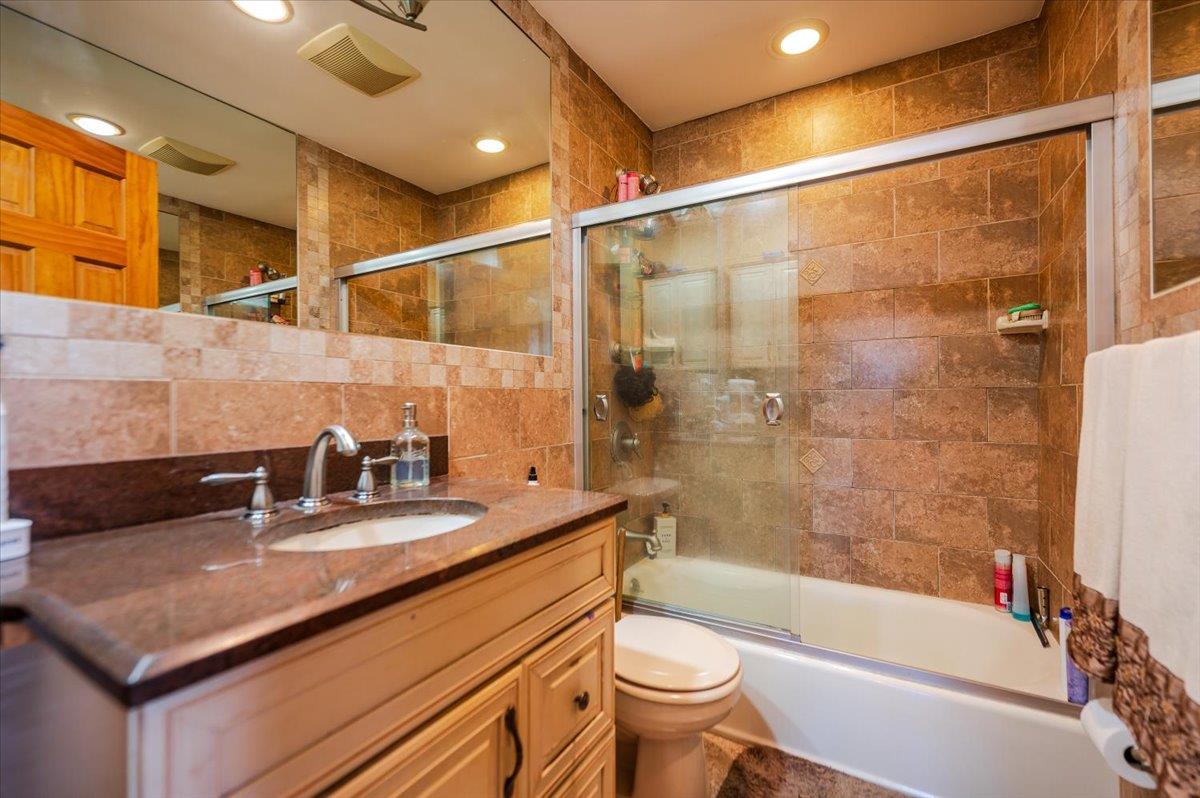 22 Cheshire Road, Inwood, New York image 16