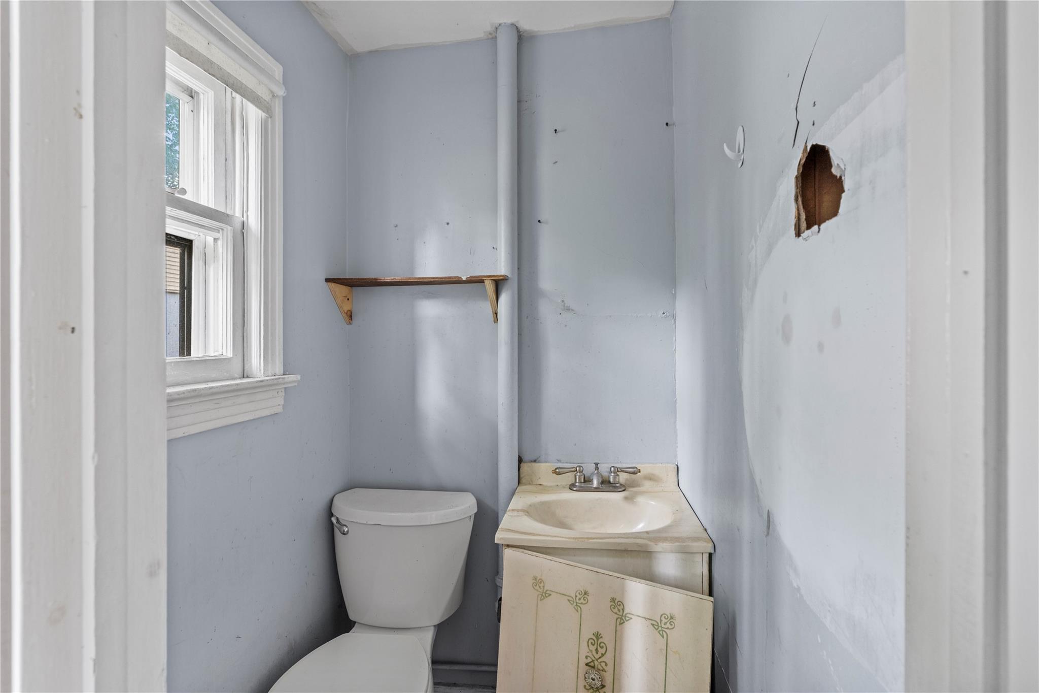 137 North Street, Newburgh, New York image 8