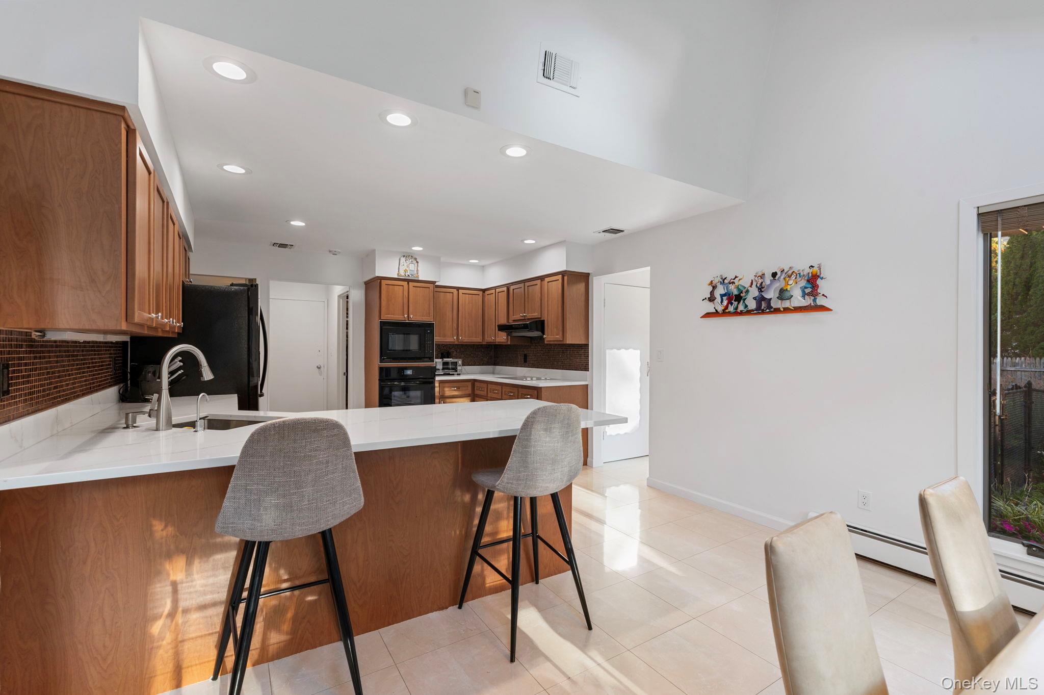 Woodbury, New York 11797, United States, 4 Bedrooms Bedrooms, ,4 BathroomsBathrooms,Residential,Active,215827