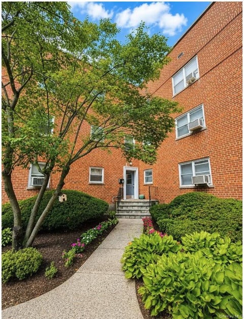 Condo For Rent - 320 S Broadway #T4<br/> Westchester County, Tarrytown, NY 10591