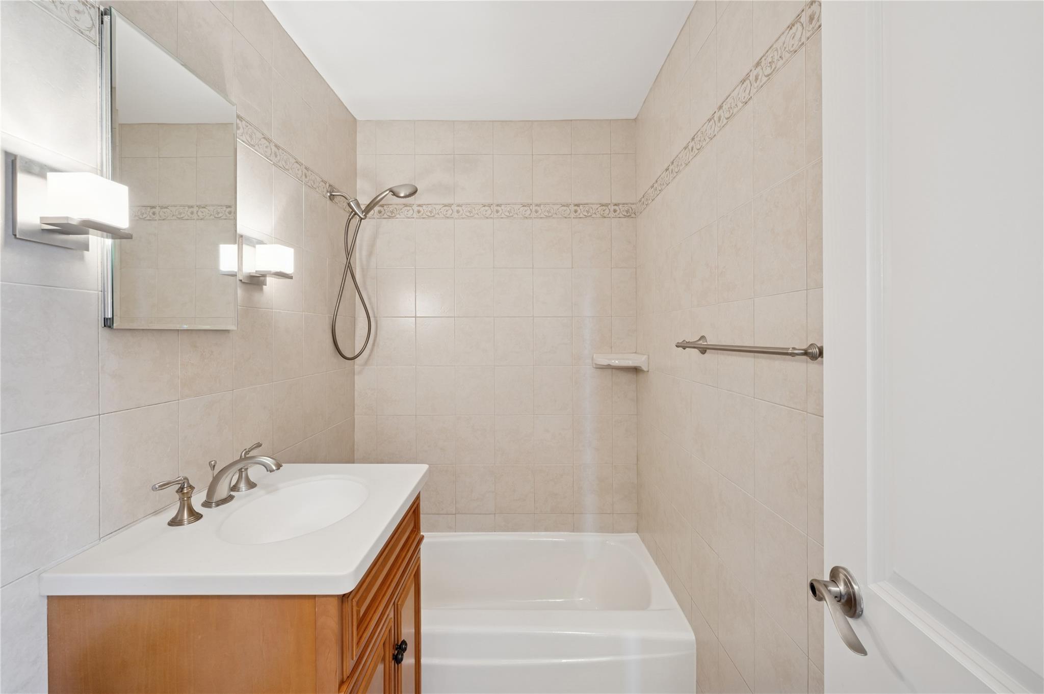 555 Kappock Street #20L, Bronx, New York image 11