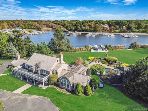 Photo of 300 Maple Street, Islip, NY 11751 (MLS # 924680)