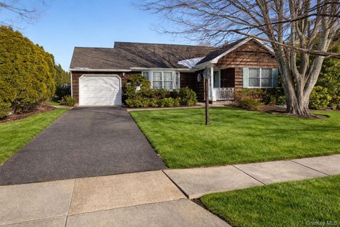 892 Lilac Drive Massapequa NY 11758