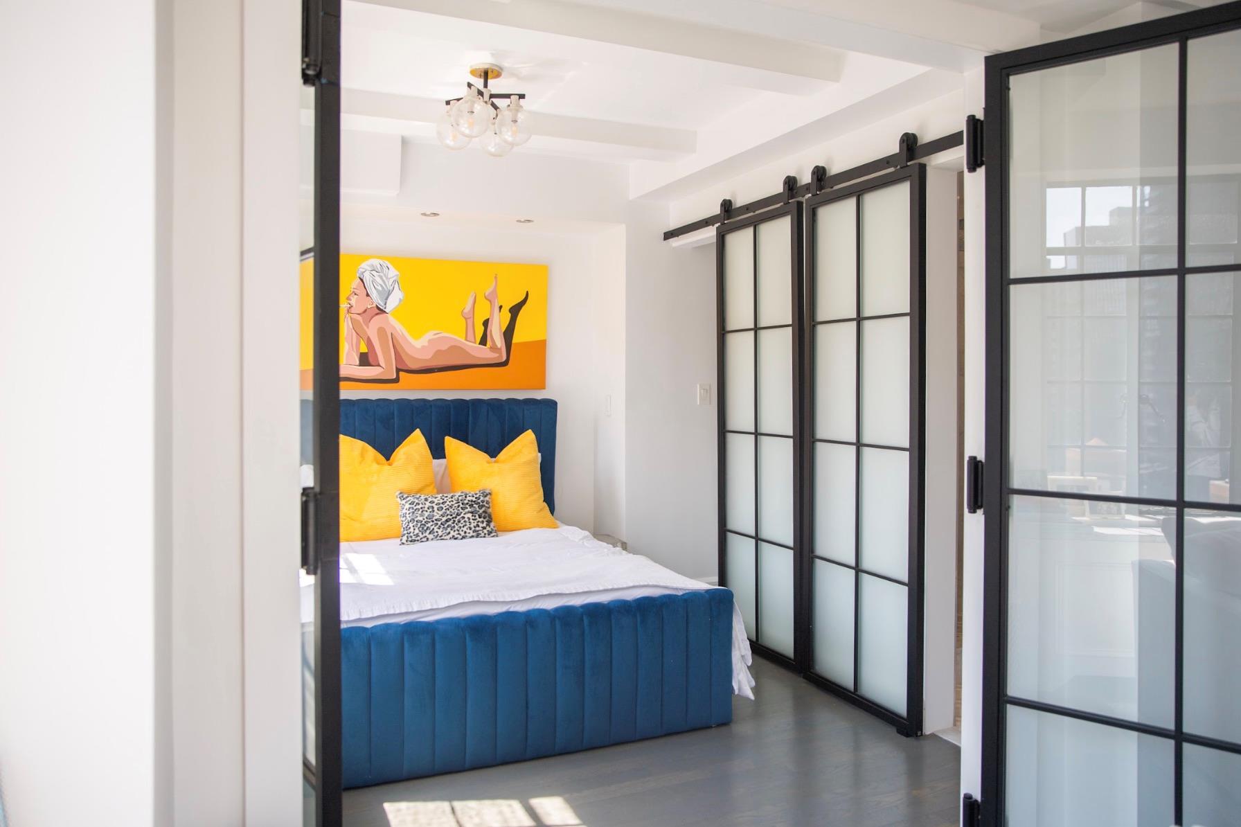320 E 42nd Street 2218