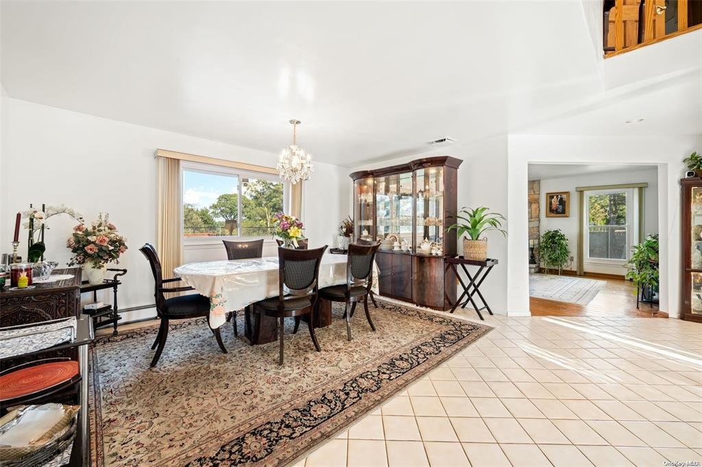 4 Jester Court, Dix Hills, New York image 12
