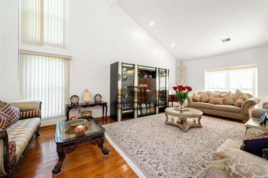 4 Jester Court, Dix Hills, New York image 5
