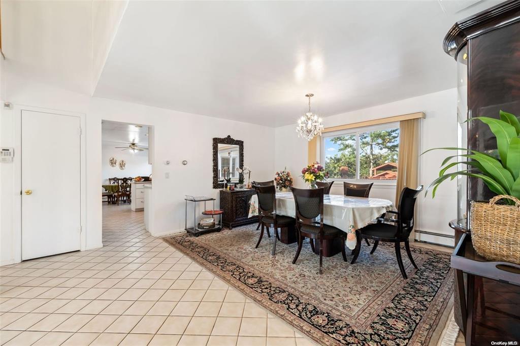 4 Jester Court, Dix Hills, New York image 11
