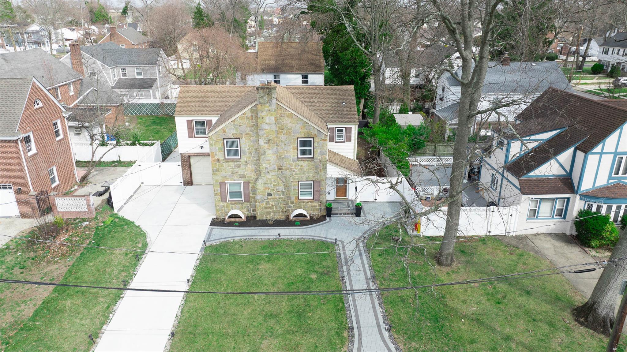 12 Midwood Place, Freeport, New York image 2