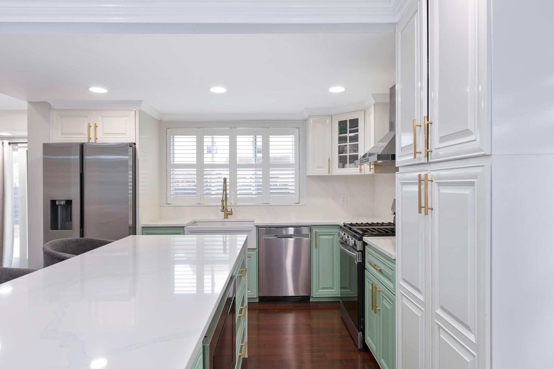 12 Midwood Place, Freeport, New York image 16