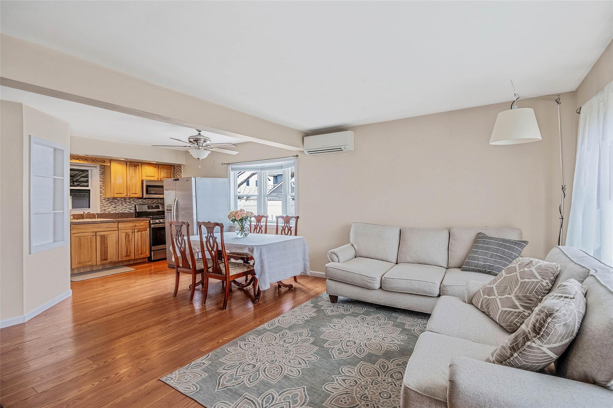 106 Franklin Place, Massapequa, New York image 16