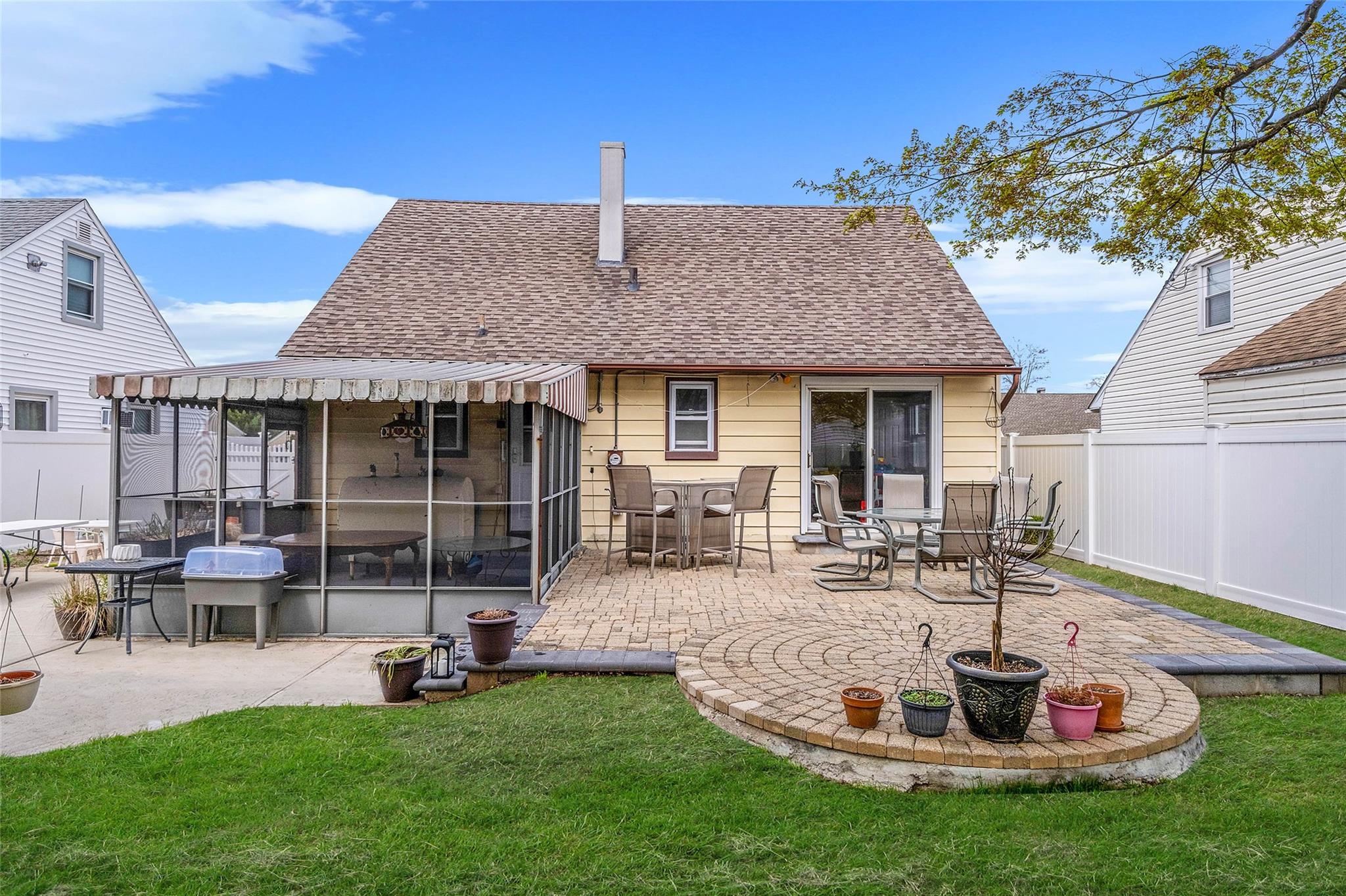 106 Franklin Place, Massapequa, New York image 4