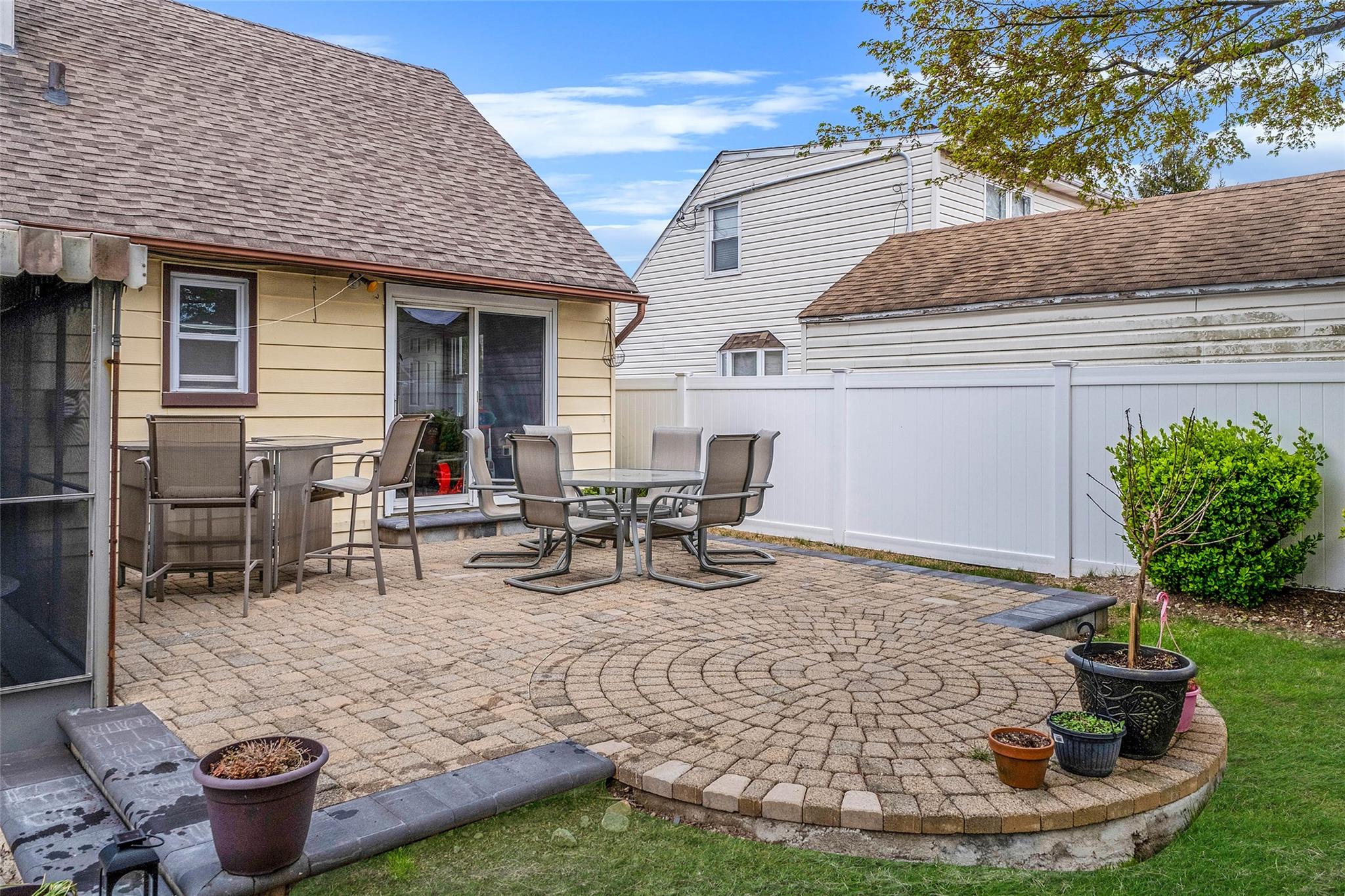 106 Franklin Place, Massapequa, New York image 8