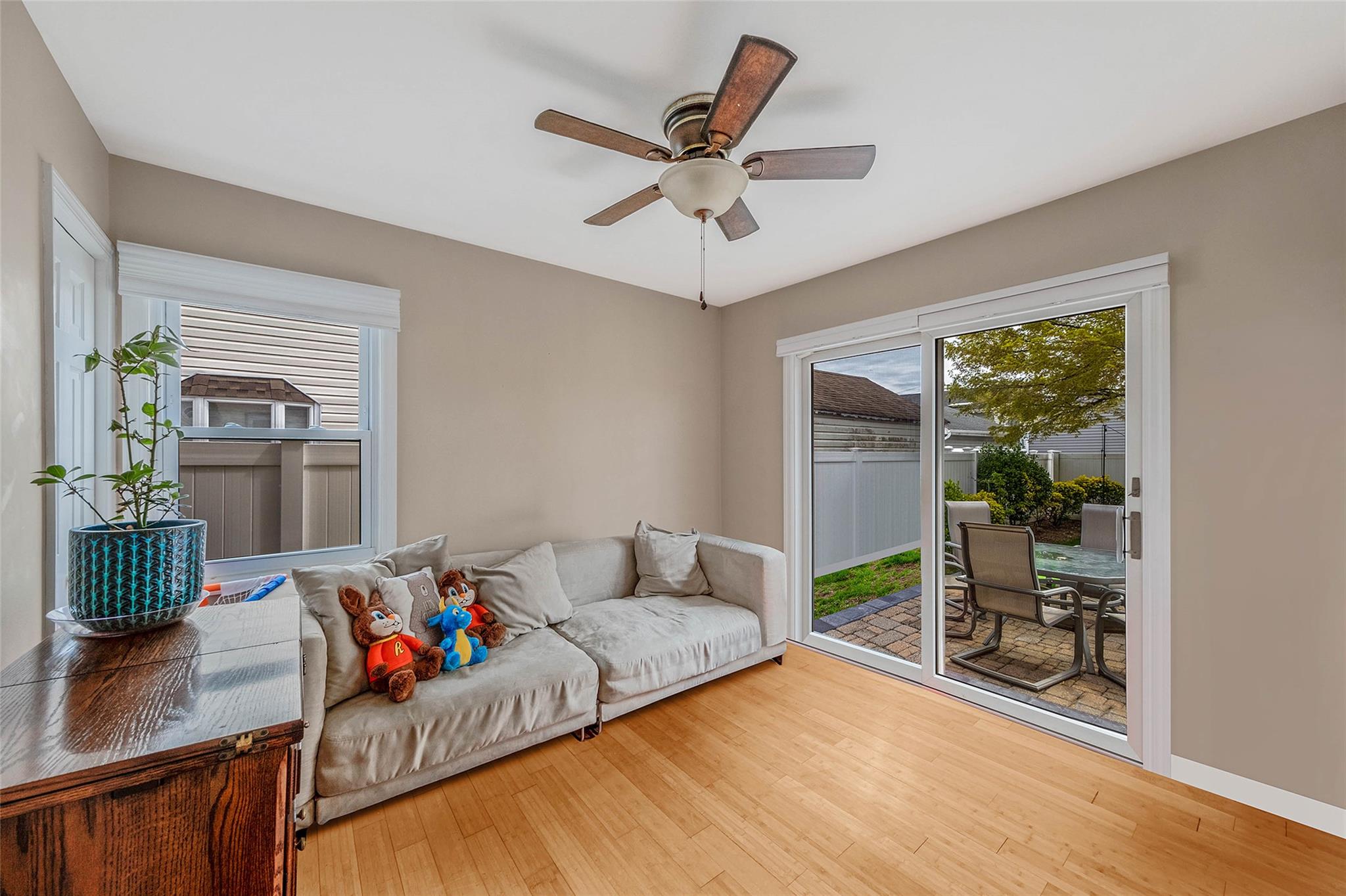 106 Franklin Place, Massapequa, New York image 27