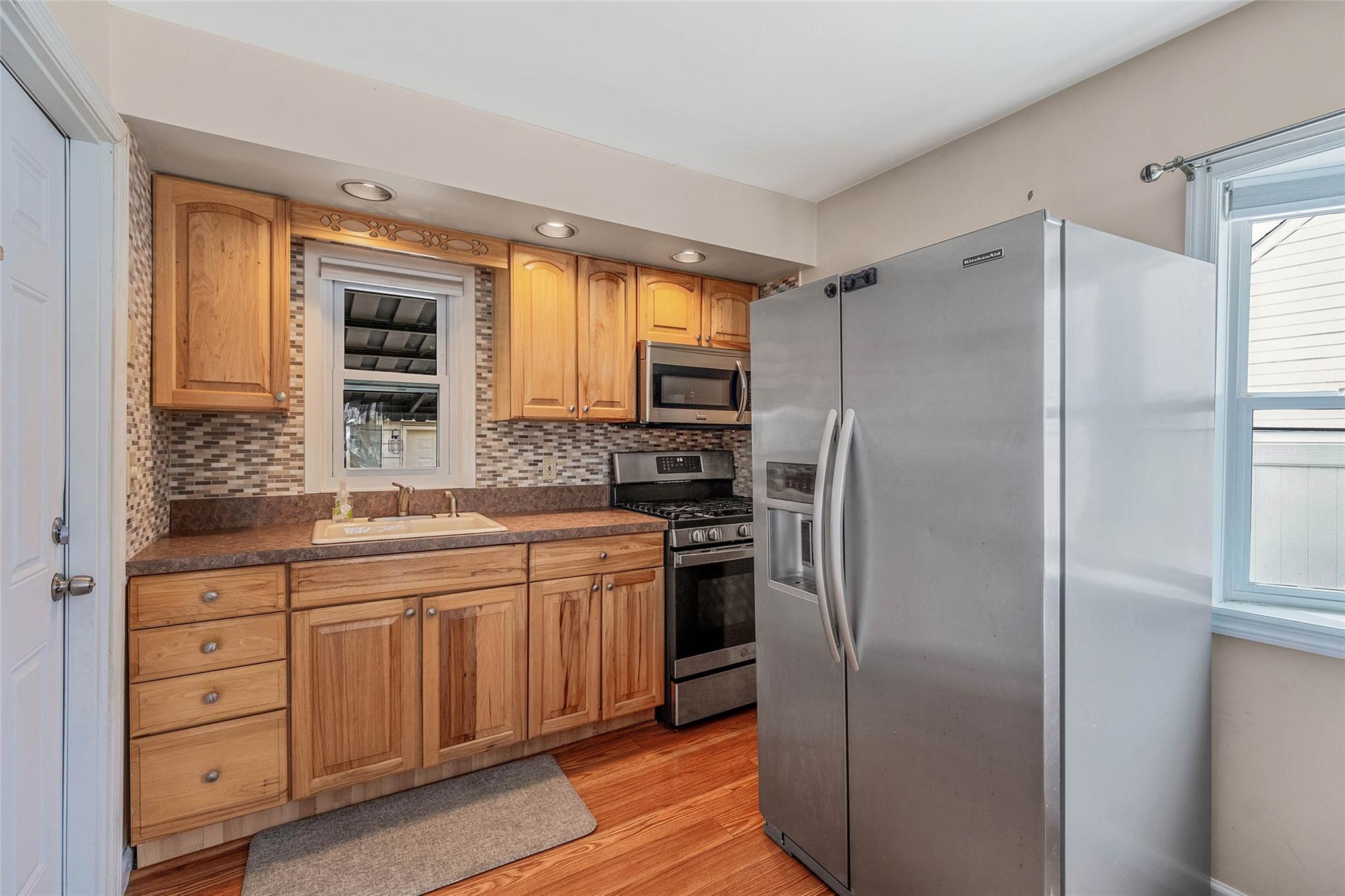 106 Franklin Place, Massapequa, New York image 23