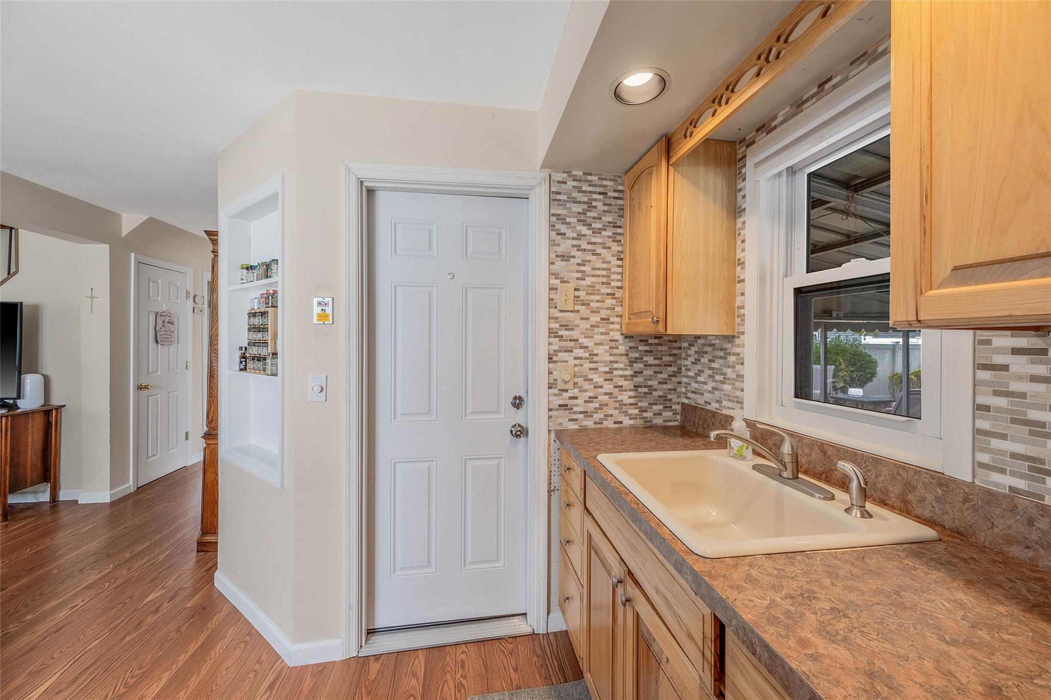 106 Franklin Place, Massapequa, New York image 26